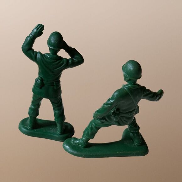 Greenbrier Military Green Hard Plastic Count Army Scout Non Violent Figures A4 - Picture 4 of 5